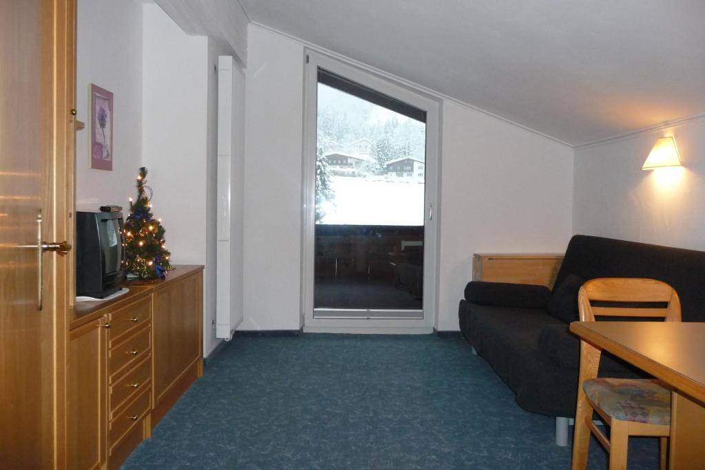 Haus Gebhard Apartment Reutte Phòng bức ảnh