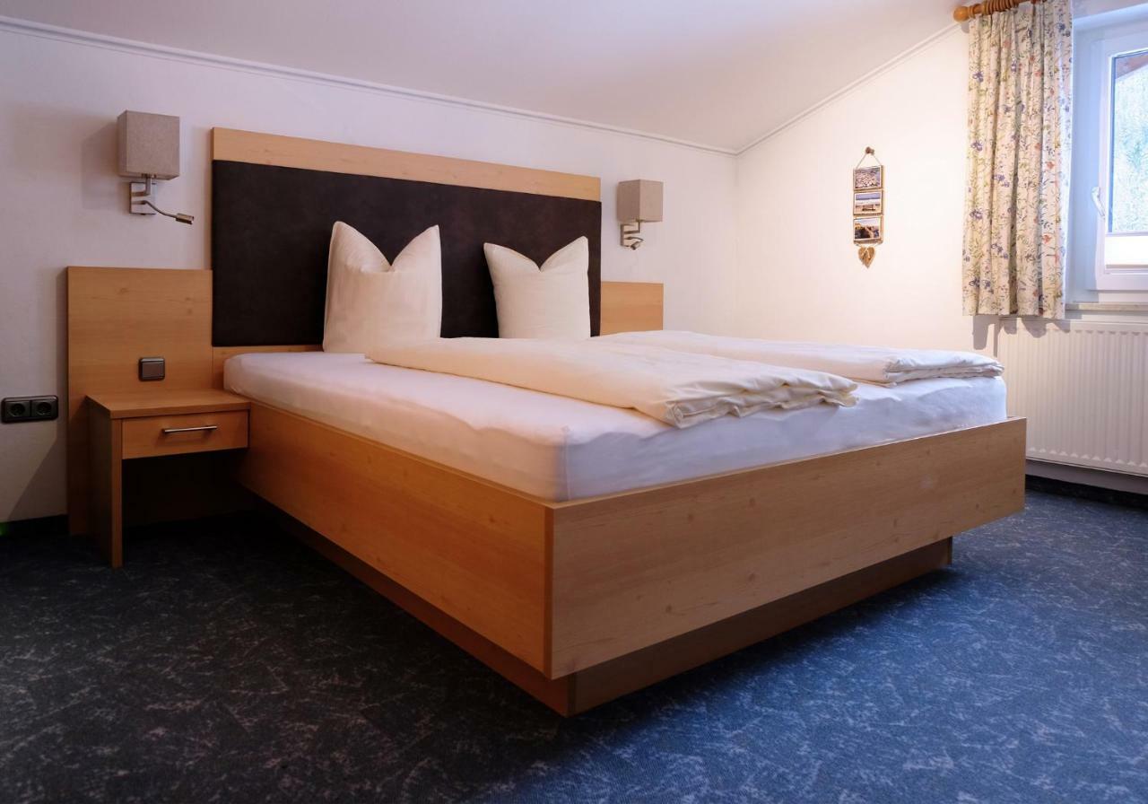 Haus Gebhard Apartment Reutte Ngoại thất bức ảnh